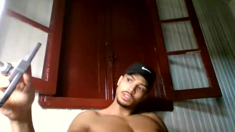 Snapshot of tomtresor chatting on 12-22-25, 09:28 tomtresor online show from 12-22-25, 09:28