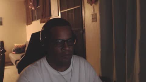 Antonio online show from 02-03-26, 01:37