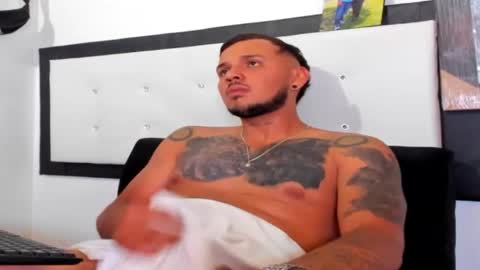 independent model online show from 07-11-26, 05:15