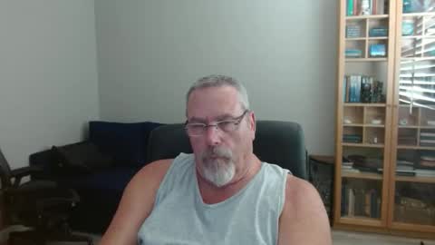 Snapshot of tony091699 chatting on 06-01-26, 03:14 tony091699 online show from 06-01-26, 03:14
