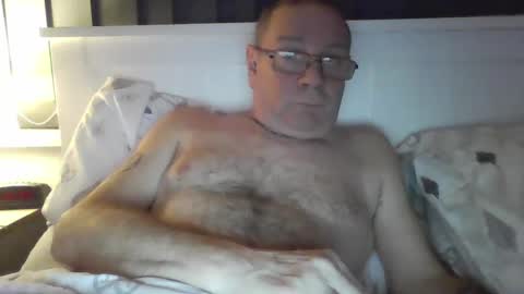 Snapshot of tony14712 chatting on 02-23-25, 10:53 tony14712 online show from 02-23-25, 10:53