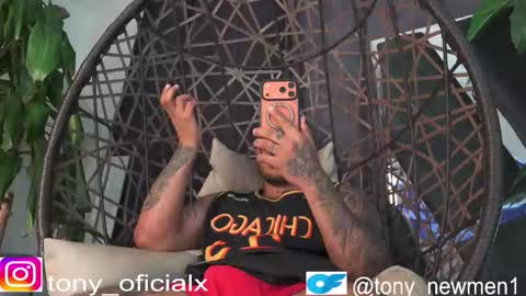 Snapshot of tony_newmen chatting on 02-10-26, 03:05 tony online show from 02-10-26, 03:05