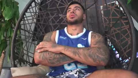 Snapshot of tony_newmen chatting on 02-12-26, 02:23 tony online show from 02-12-26, 02:23