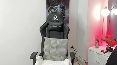 tony_petrov online show from 10-22-25, 03:07