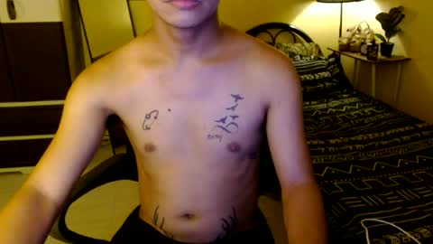 Snapshot of tony_twink0205 chatting on 06-23-26, 04:38 TONY online show from 06-23-26, 04:38