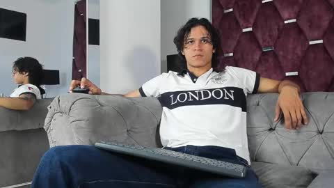 Tony Benedetti online show from 03-25-26, 08:04