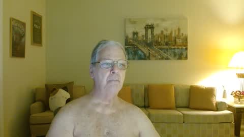 Snapshot of tonysview12000 chatting on 10-23-25, 12:54 tonysview12000 online show from 10-23-25, 12:54