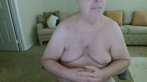 Snapshot of tonysview12000 chatting on 12-19-25, 06:15 tonysview12000 online show from 12-19-25, 06:15