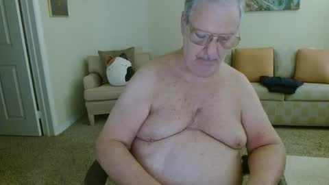 Snapshot of tonysview12000 chatting on 01-18-26, 08:34 tonysview12000 online show from 01-18-26, 08:34