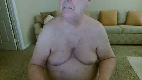 Snapshot of tonysview12000 chatting on 02-13-26, 07:43 tonysview12000 online show from 02-13-26, 07:43