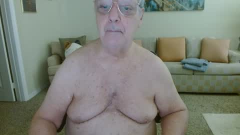 Snapshot of tonysview12000 chatting on 02-14-26, 08:27 tonysview12000 online show from 02-14-26, 08:27