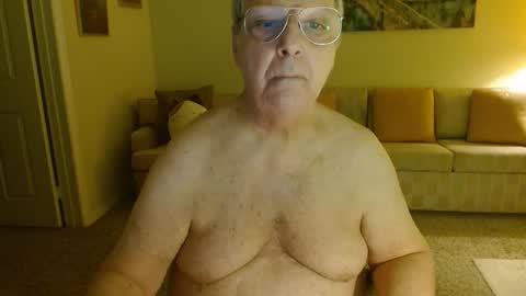Snapshot of tonysview12000 chatting on 02-17-26, 02:08 tonysview12000 online show from 02-17-26, 02:08