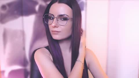 Snapshot of too_beautiful chatting on 01-19-25, 06:10 Elizabeth online show from 01-19-25, 06:10