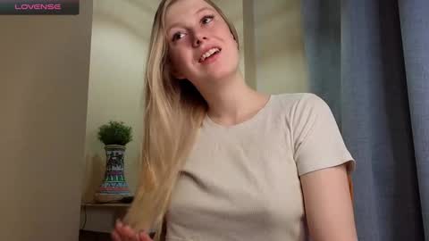 Hey hey Im Megan Pvt open. Im very glad to see you here online show from 02-04-25, 03:11