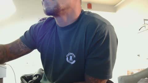 Snapshot of toomuchsmoke chatting on 12-11-24, 10:58 toomuchsmoke online show from 12-11-24, 10:58