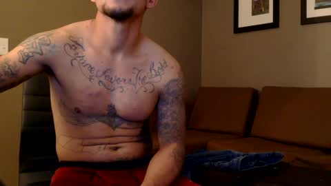 Snapshot of toomuchsmoke chatting on 01-09-25, 08:24 toomuchsmoke online show from 01-09-25, 08:24