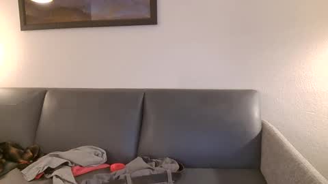 Snapshot of toomuchsmoke chatting on 02-15-25, 08:11 toomuchsmoke online show from 02-15-25, 08:11