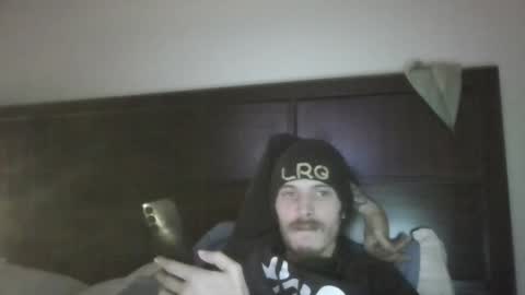 Snapshot of tootall803 chatting on 12-15-24, 05:02 TooTall803 online show from 12-15-24, 05:02