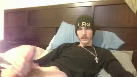 Snapshot of tootall803 chatting on 01-12-25, 01:32 TooTall803 online show from 01-12-25, 01:32