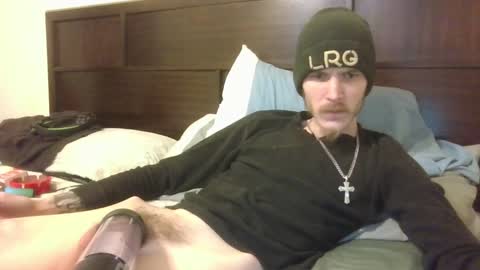 Snapshot of tootall803 chatting on 01-16-25, 04:49 TooTall803 online show from 01-16-25, 04:49