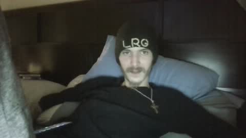 Snapshot of tootall803 chatting on 01-19-25, 10:17 TooTall803 online show from 01-19-25, 10:17