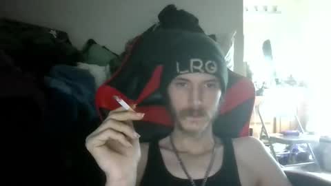 Snapshot of tootall803 chatting on 03-09-25, 10:52 TooTall803 online show from 03-09-25, 10:52