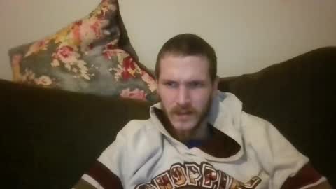 Snapshot of tootall803 chatting on 11-12-25, 08:04 TooTall803 online show from 11-12-25, 08:04