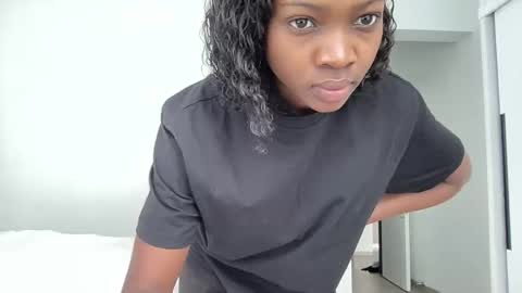 Snapshot of tootie03 chatting on 10-10-25, 07:18 tootie03 online show from 10-10-25, 07:18