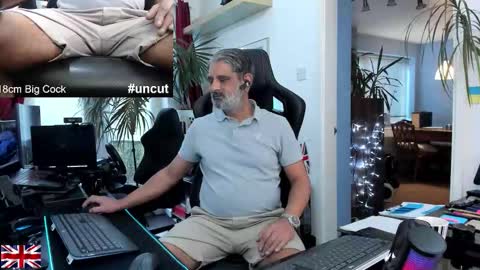 topalphaboss online show from 11-18-25, 03:49