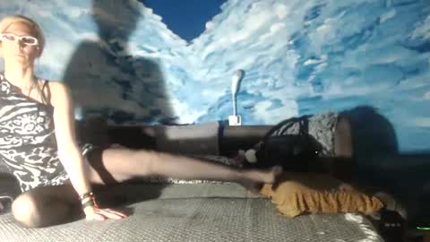 Tara J online show from 01-28-25, 07:00