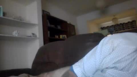 topfoxs30 online show from 10-20-25, 03:56