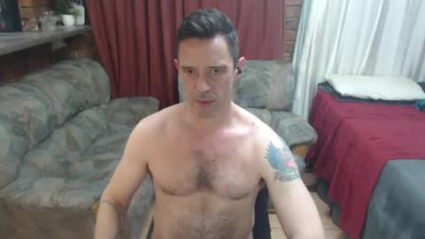 Snapshot of toptobottom4u chatting on 06-02-26, 06:32 toptobottom4u online show from 06-02-26, 06:32