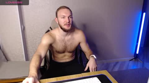 Snapshot of toress1 chatting on 12-26-24, 10:59 Glebaty online show from 12-26-24, 10:59