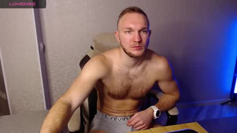 Snapshot of toress1 chatting on 12-29-24, 05:44 Glebaty online show from 12-29-24, 05:44