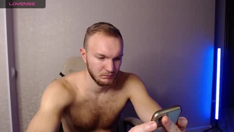 Snapshot of toress1 chatting on 01-08-25, 12:37 Glebaty online show from 01-08-25, 12:37