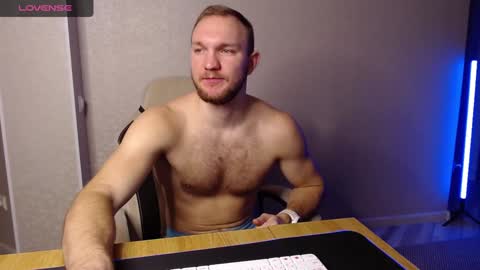 Snapshot of toress1 chatting on 01-15-25, 05:40 Glebaty online show from 01-15-25, 05:40