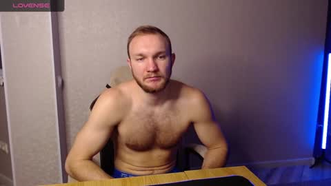 Snapshot of toress1 chatting on 01-21-25, 06:00 Glebaty online show from 01-21-25, 06:00