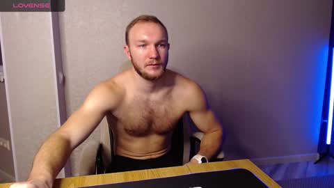 Snapshot of toress1 chatting on 01-22-25, 06:10 Glebaty online show from 01-22-25, 06:10