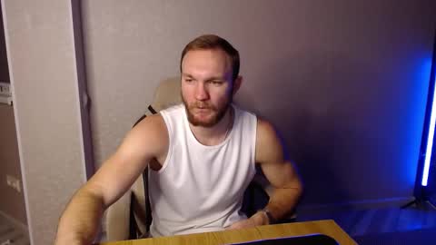 Snapshot of toress1 chatting on 02-09-25, 06:05 Glebaty online show from 02-09-25, 06:05