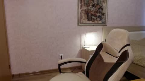 Snapshot of toress1 chatting on 09-17-25, 07:54 Glebaty online show from 09-17-25, 07:54