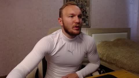 Snapshot of toress1 chatting on 09-27-25, 11:59 Glebaty online show from 09-27-25, 11:59