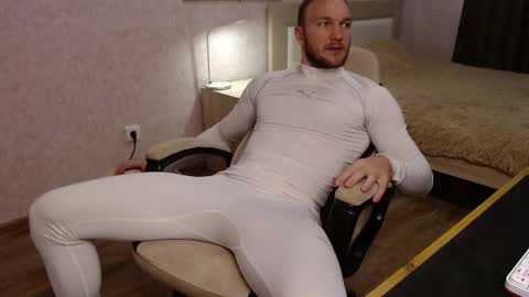 Snapshot of toress1 chatting on 11-01-25, 11:01 Glebaty online show from 11-01-25, 11:01