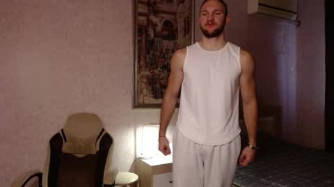 Snapshot of toress1 chatting on 12-02-25, 08:08 Glebaty online show from 12-02-25, 08:08