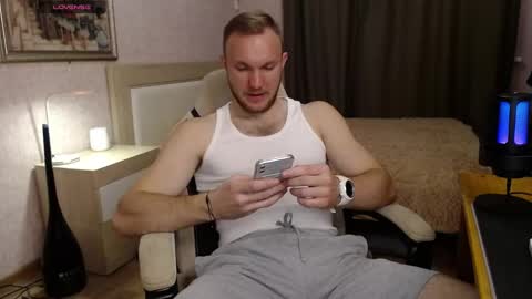 Glebaty online show from 04-18-26, 07:07