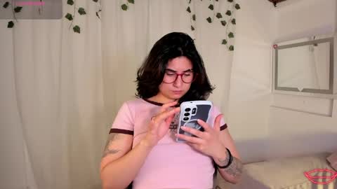 Snapshot of tori_just chatting on 04-21-26, 02:34 tori_just online show from 04-21-26, 02:34
