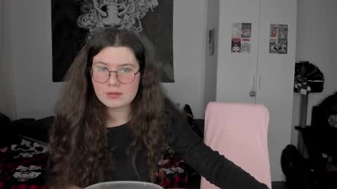 your personal gothic girl check it    online show from 01-08-25, 09:12