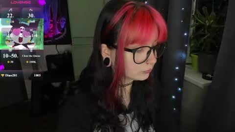 your personal gothic girl check it    online show from 06-12-26, 09:14