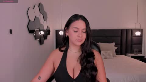 Tori Cross online show from 03-10-25, 12:26