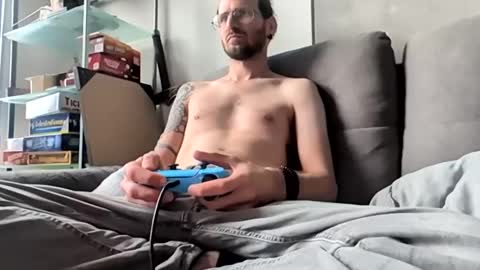 Snapshot of tornado2156 chatting on 11-07-25, 07:03 Tornado2156 online show from 11-07-25, 07:03