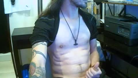 Snapshot of tornado2156 chatting on 11-28-25, 12:24 Tornado2156 online show from 11-28-25, 12:24